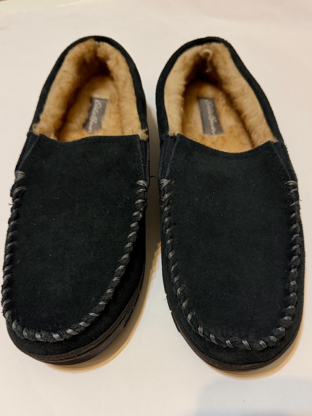 Eddie Bauer Black Suede moccasin Shearling-Lined Slip-On house slippers M 8-9